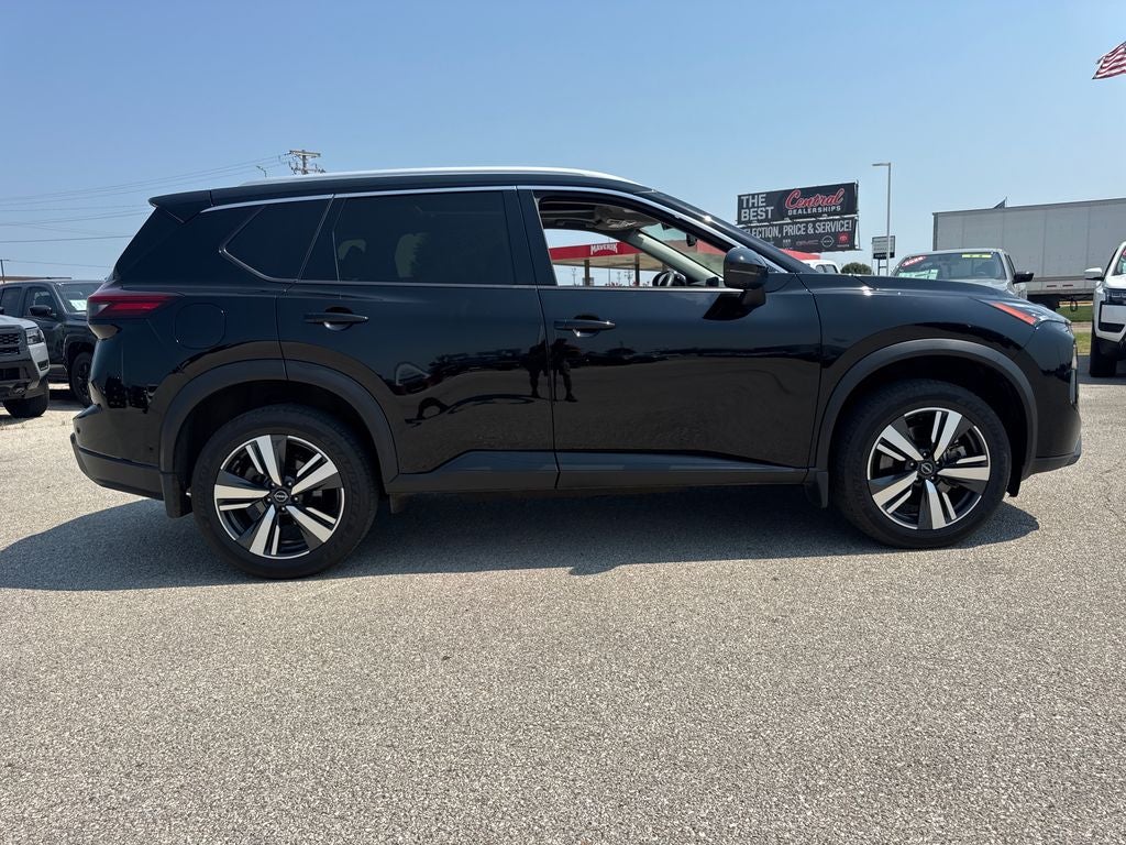 2025 Nissan Rogue SL
