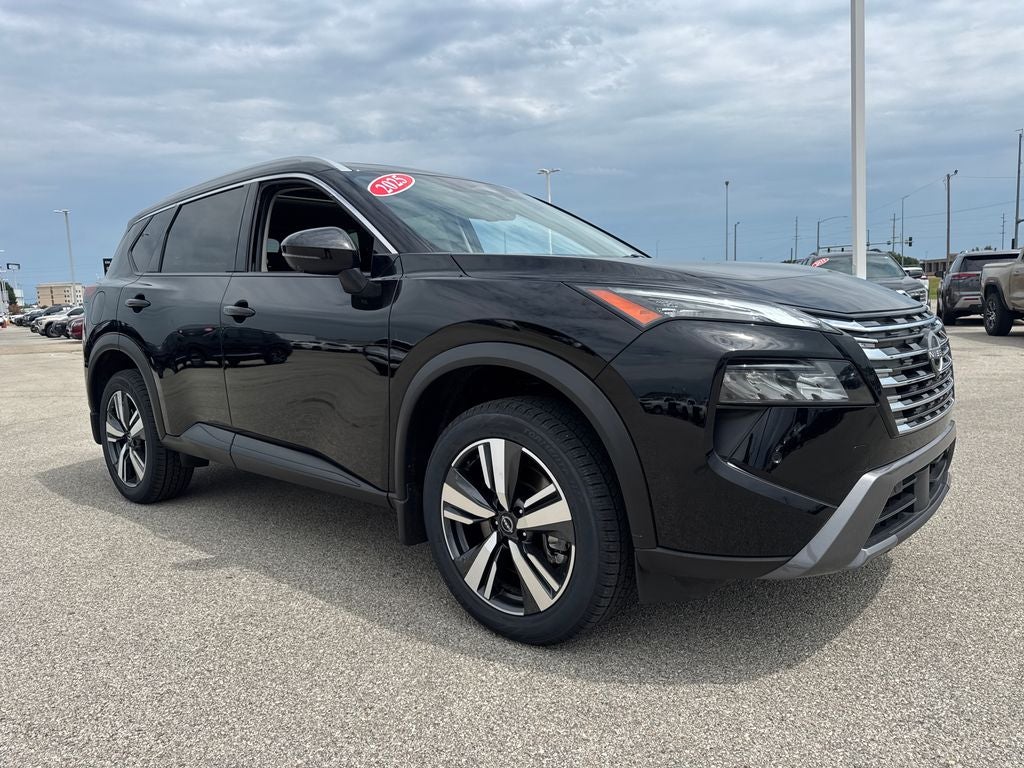 2025 Nissan Rogue SL