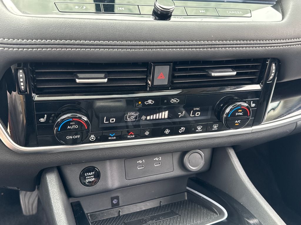 2025 Nissan Rogue SL