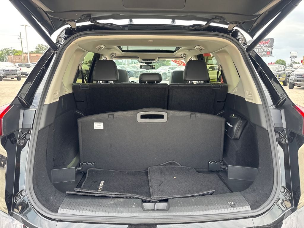 2025 Nissan Rogue SL