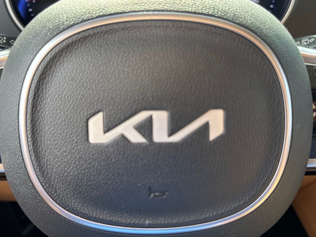 2023 Kia Carnival LX Seat Package