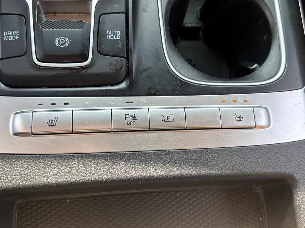 2023 Kia Carnival LX Seat Package