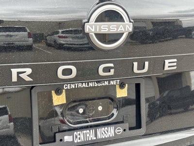 2025 Nissan Rogue SV
